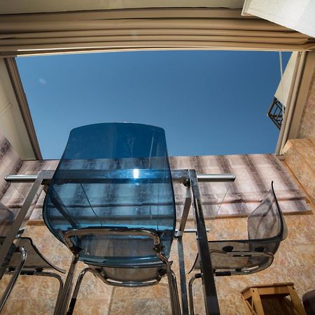 Cosy Apartment With Terrace Near Metro Station Atenas Exterior foto