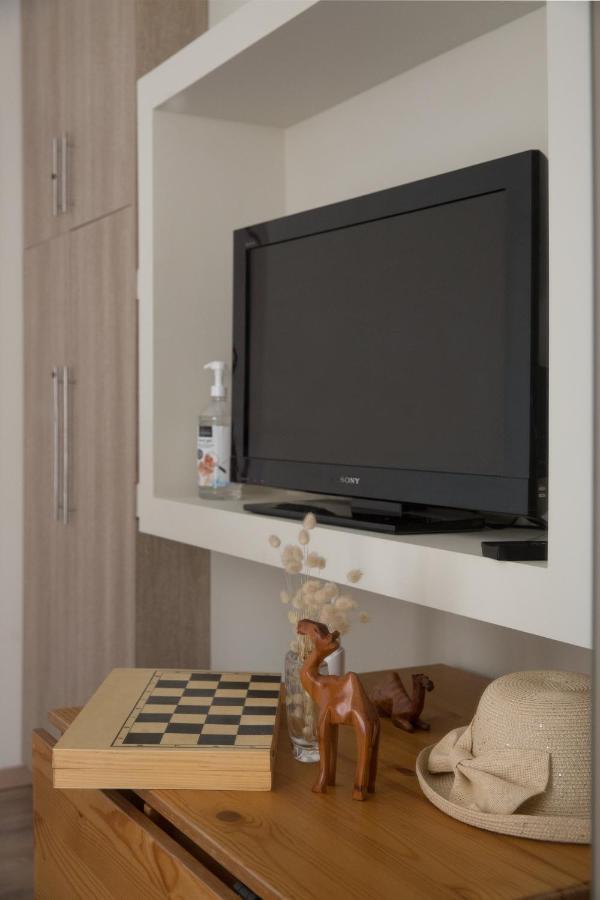 Cosy Apartment With Terrace Near Metro Station Atenas Exterior foto